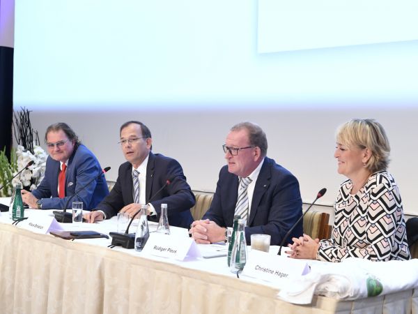 24. Mitgliederversammlung